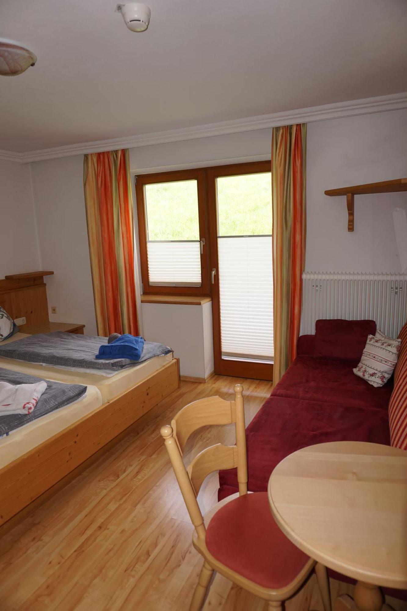 Pension & Appartements Anny Maria Alm am Steinernen Meer Esterno foto