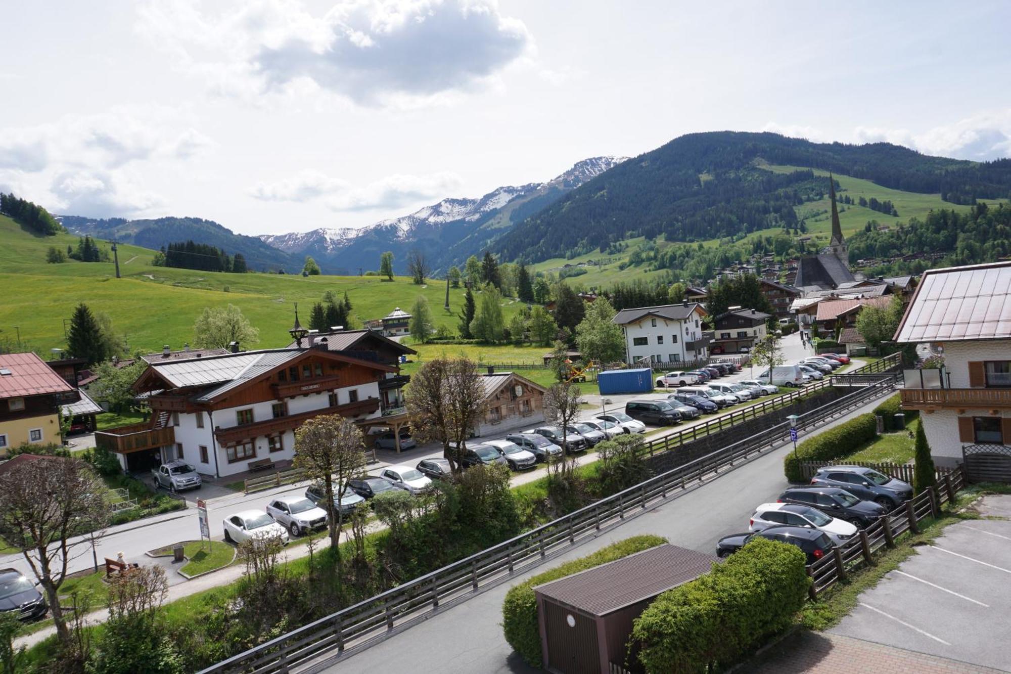 Pension & Appartements Anny Maria Alm am Steinernen Meer Esterno foto