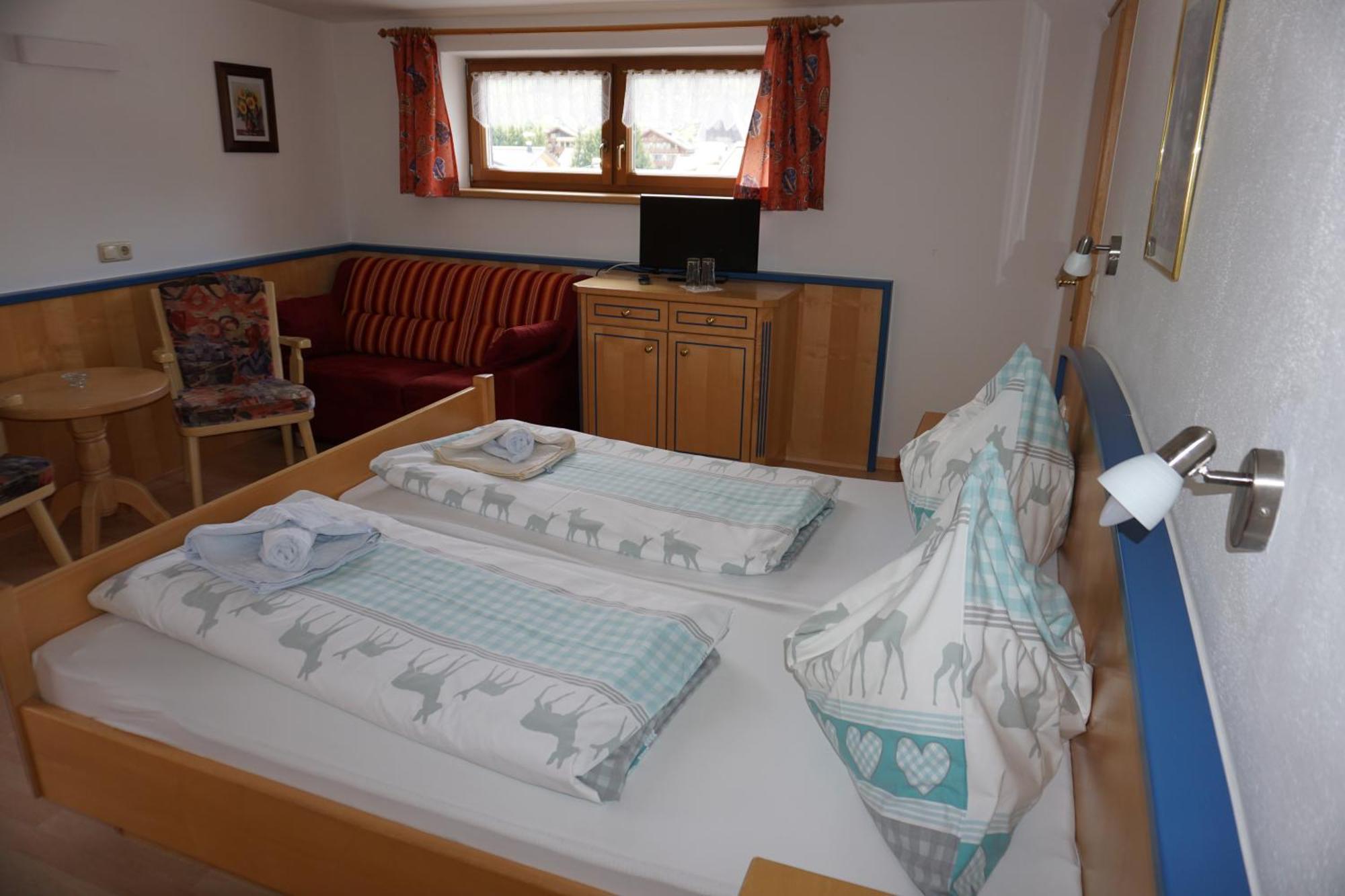Pension & Appartements Anny Maria Alm am Steinernen Meer Esterno foto