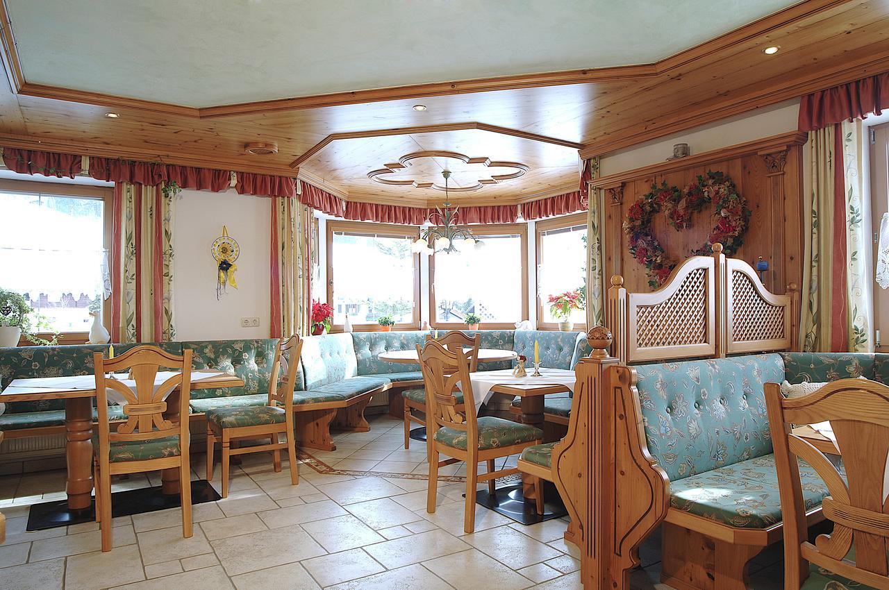 Pension & Appartements Anny Maria Alm am Steinernen Meer Esterno foto
