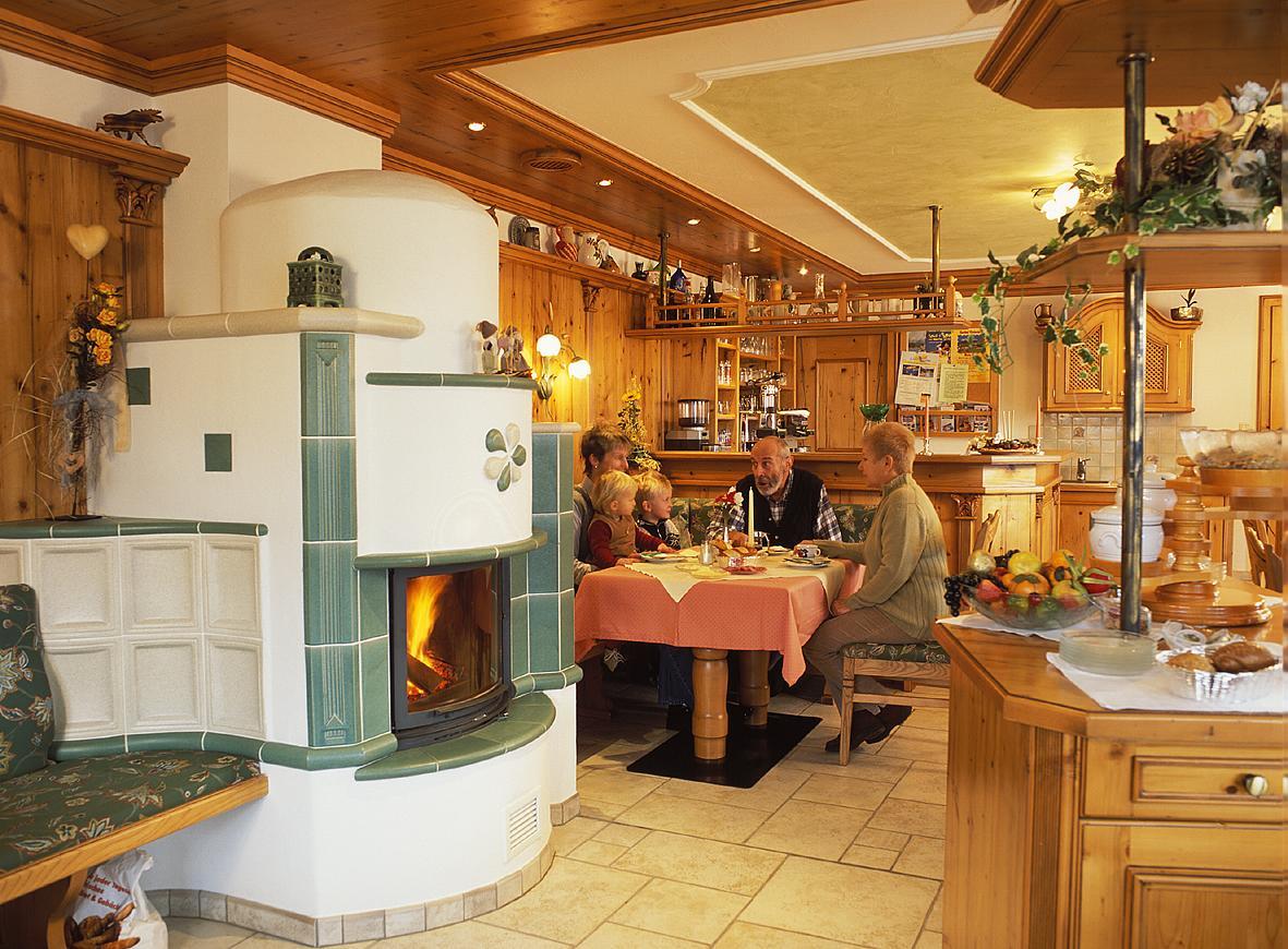 Pension & Appartements Anny Maria Alm am Steinernen Meer Esterno foto