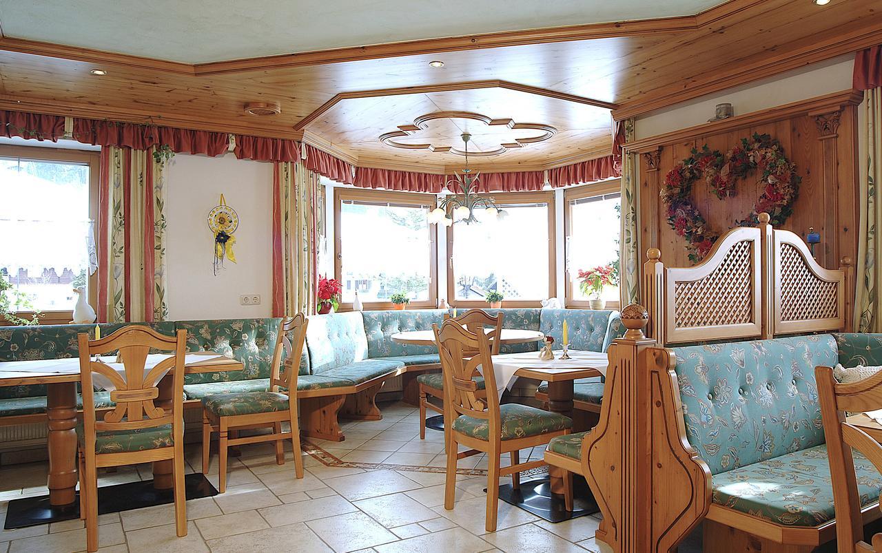 Pension & Appartements Anny Maria Alm am Steinernen Meer Esterno foto